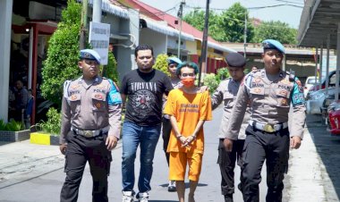 Polres-Pasuruan-Amankan-Pelaku-Pelempar-Bom-Molotov-Pos-Lantas-Pandaan